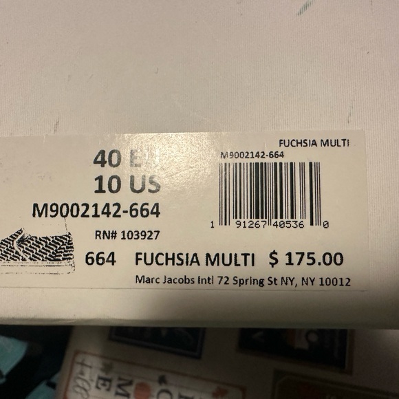 Marc Jacobs Women’s Pink Love Printed Canvas Slip on Sneakers. - Picture 7 of 7